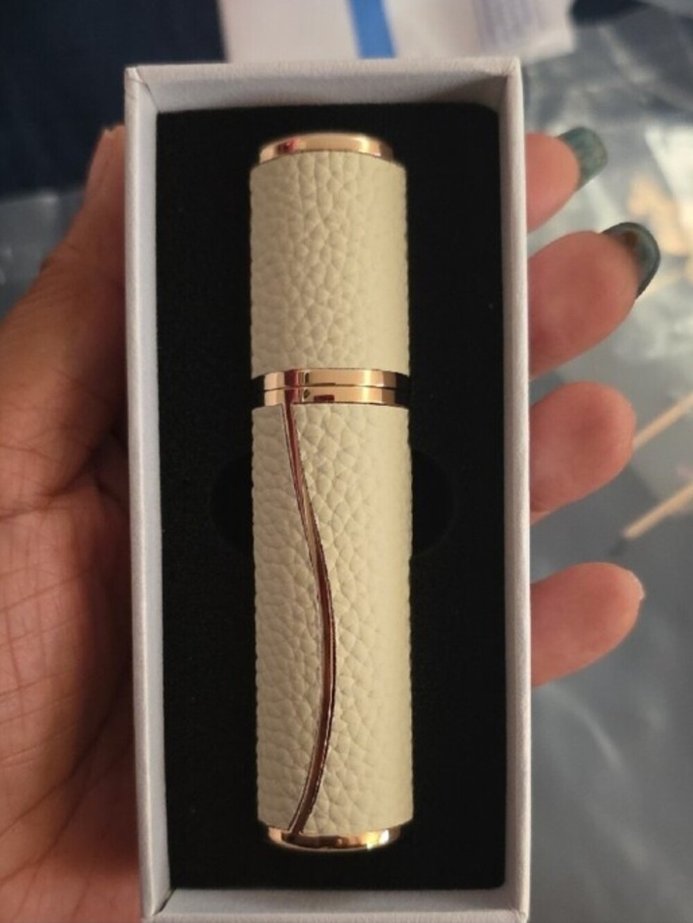 White 10ml Refillable Perfume Atomizer - Travel Spray